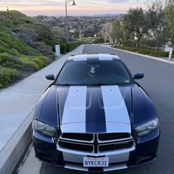 2013 Dodge Charger Super Clean