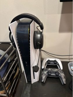 PS5 and HyperX wireless Headset