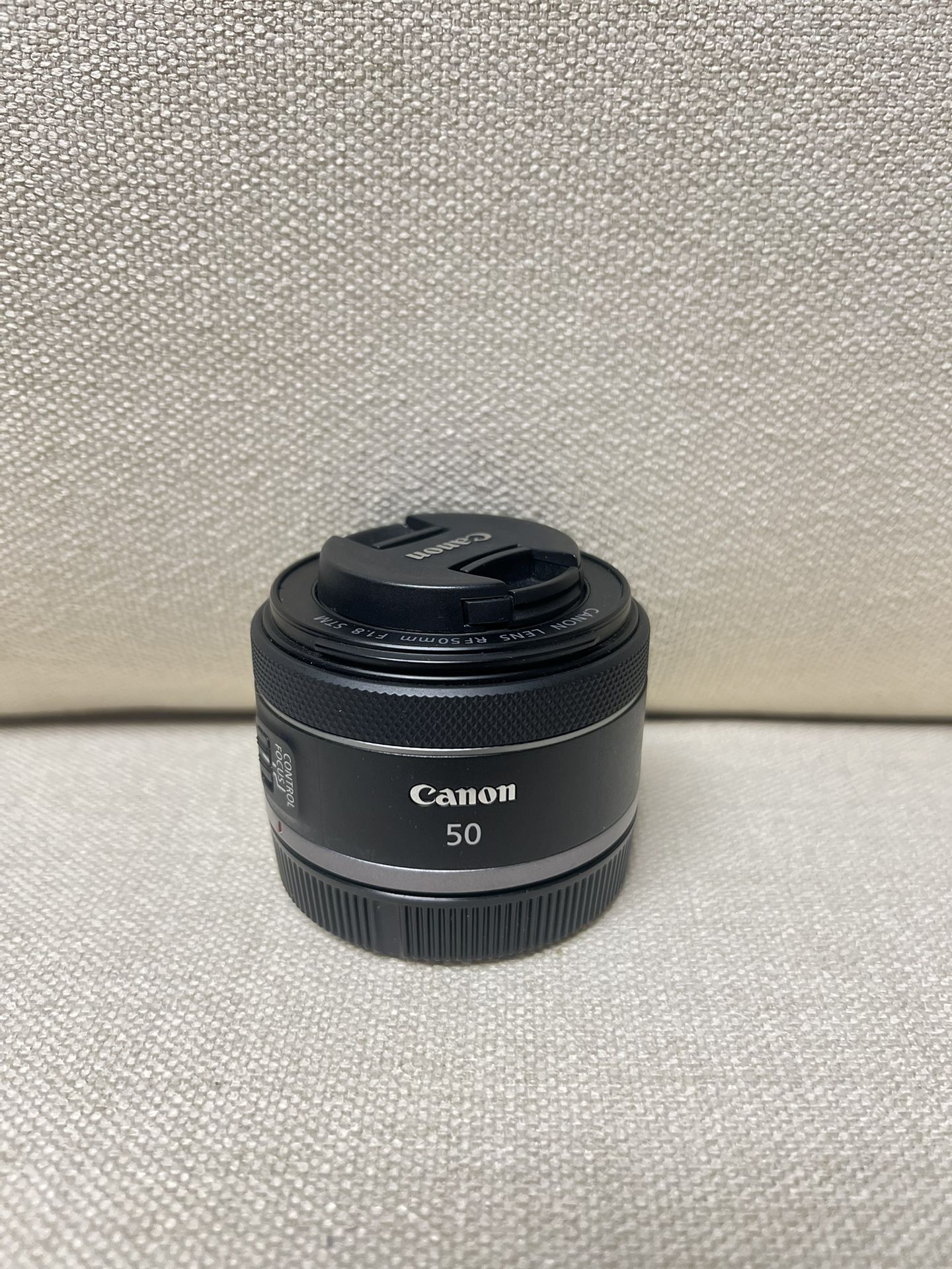 Canon RF 50mm f/1.8