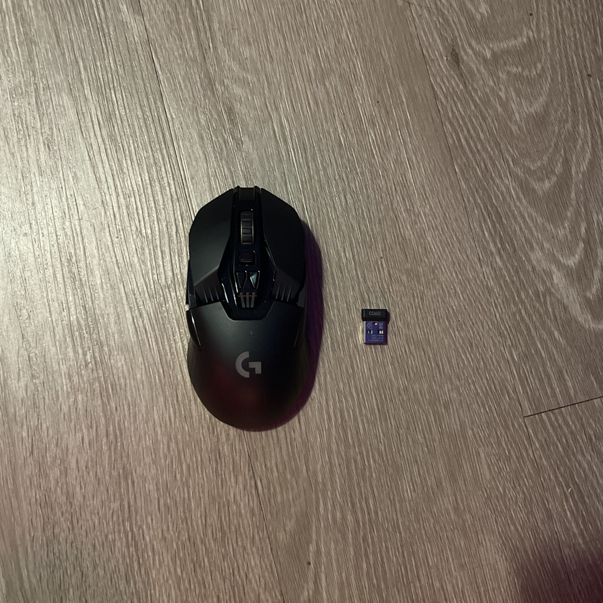 Logitech G903