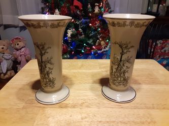 A PAIR of Beautiful VASES ABOUT 7 INCHES Tall