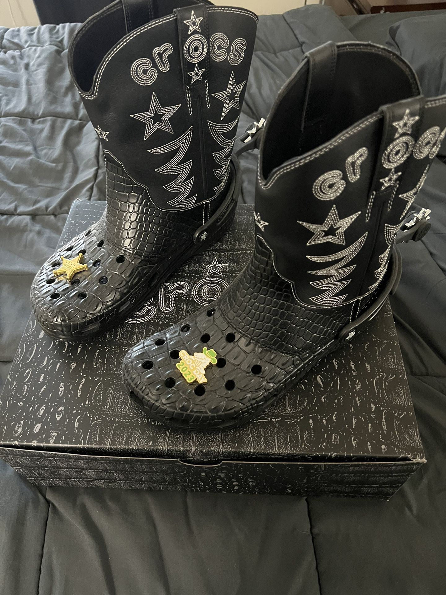Men’s Size 11 Crocs Cowboy Boots 