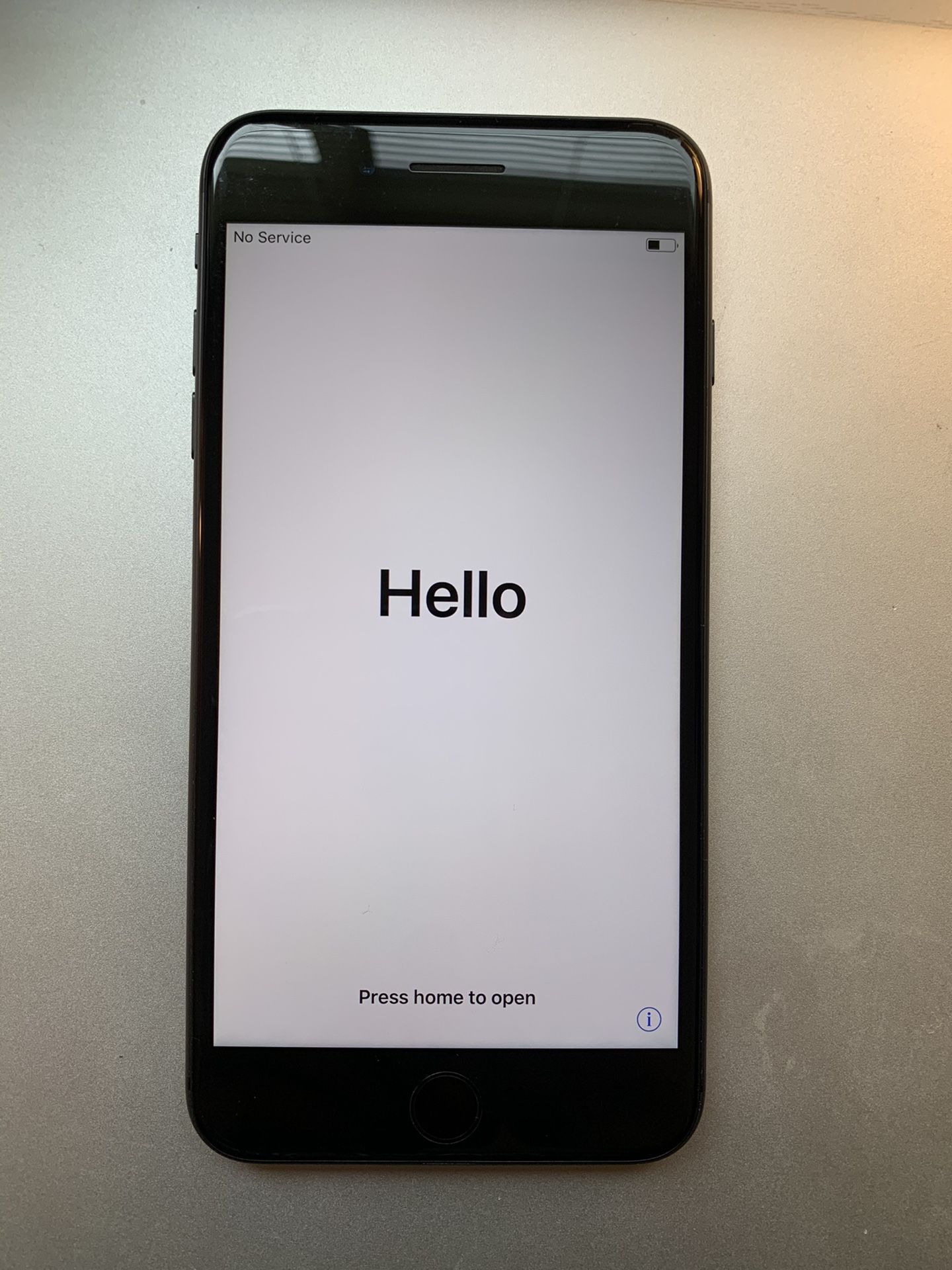 iPhone 8+ Space Gray 64 GB (AT&T)