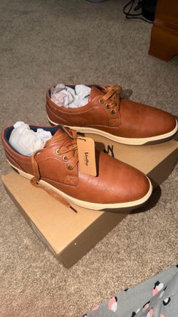 Men’s shoes, brand new!