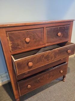 Solid Wood Vintage Dresser – Heavy & Well Built