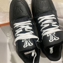 Louis Vuitton Sneakers