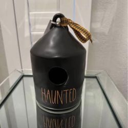 $22…New Rae Dunn BOO birdhouse.  Please pickup in the area of 36th Ave and Pinnacle peak within 24hours of take greatly appreciated. Thank you!