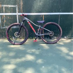 Trek Marlin 4
