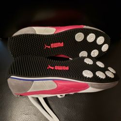 Puma Speeders Motorsport Track Running Shoes White Pink Low Top 7.5 NEW Out Of Box