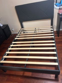 Full size bed good condition mattress included