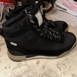 North Face 8.5