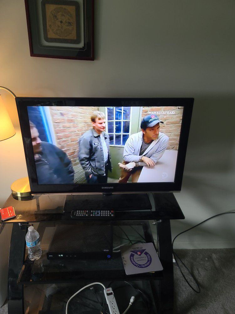Samsung TV With Stand