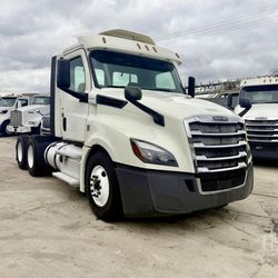 2018 Freightliner Cascadia 