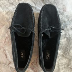 Ugg Slippers Size 7