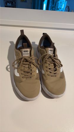Men’s 11.5 Vans Ultrarange