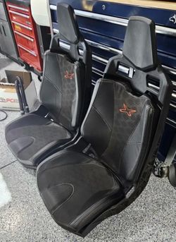 (4) Can am OEM Seats