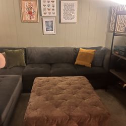 SUPER COMFY GORGEOUS VELOUR GREY SOFA!!! 