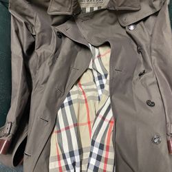 Burberry Trench Coat ( Women ) 