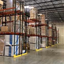 Teardrop Pallet Racks Beams Uprights Wire Decks Warehouse Racks 