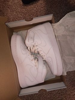 White AF1 Mid