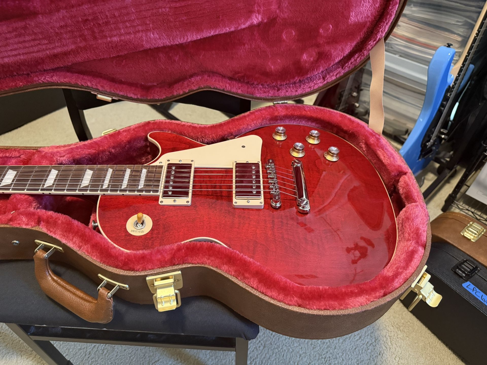 Gibson Les Paul Standard ‘60s Figured Top Cherry Red