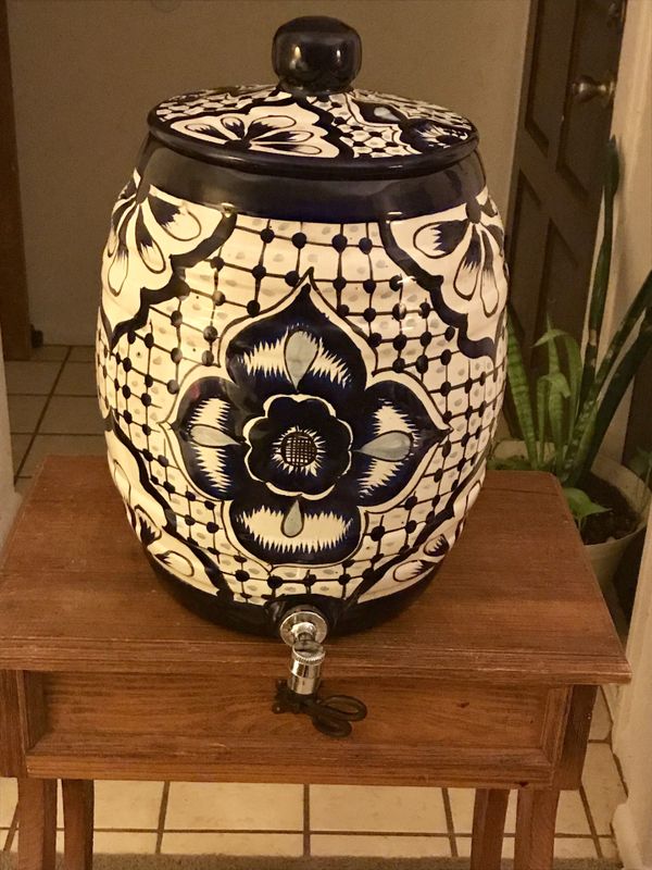 Beautiful Mexican Talavera Pottery Beverage Dispenser for Sale in San