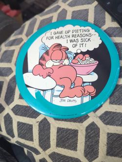 Garfield Shirt Clip 