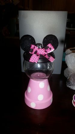 Minnie mouse Gumball machine