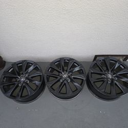 2 Spare Tiires And 3 Rings For Toyota Corolla 2019 To 2025 Year