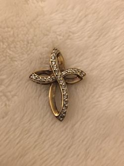 10k Gold Diamond Cross Pendant!