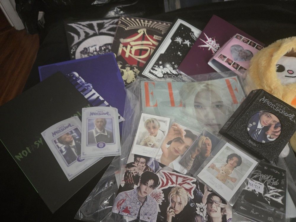 Stray Kids Merch