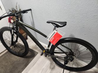 Schwinn Bike Aluminum Axum 29 8 Speed Mont Sports New Ready To Ride good condition
