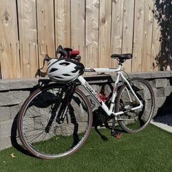 Genesis 700c Saber Road Bike