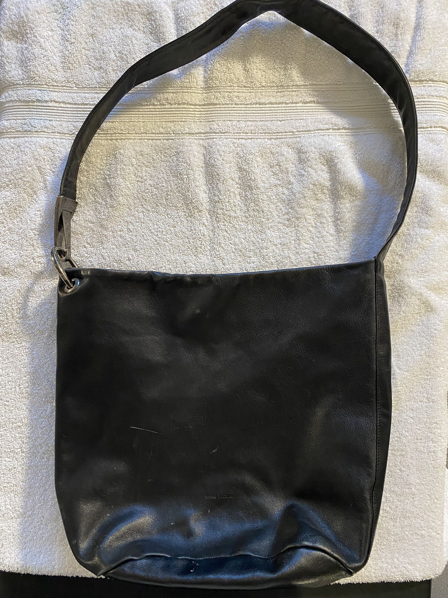 Vintage Marco Buggiani Black Leather Bucket Bag, Made in Italy, Great Condition - free Checkbook cover Included