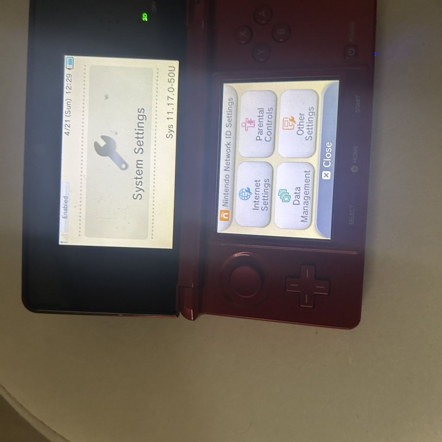 Nintendo 3ds Red