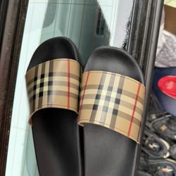 Burberry Slides 