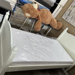 Twin Bed & Mattress Regular 