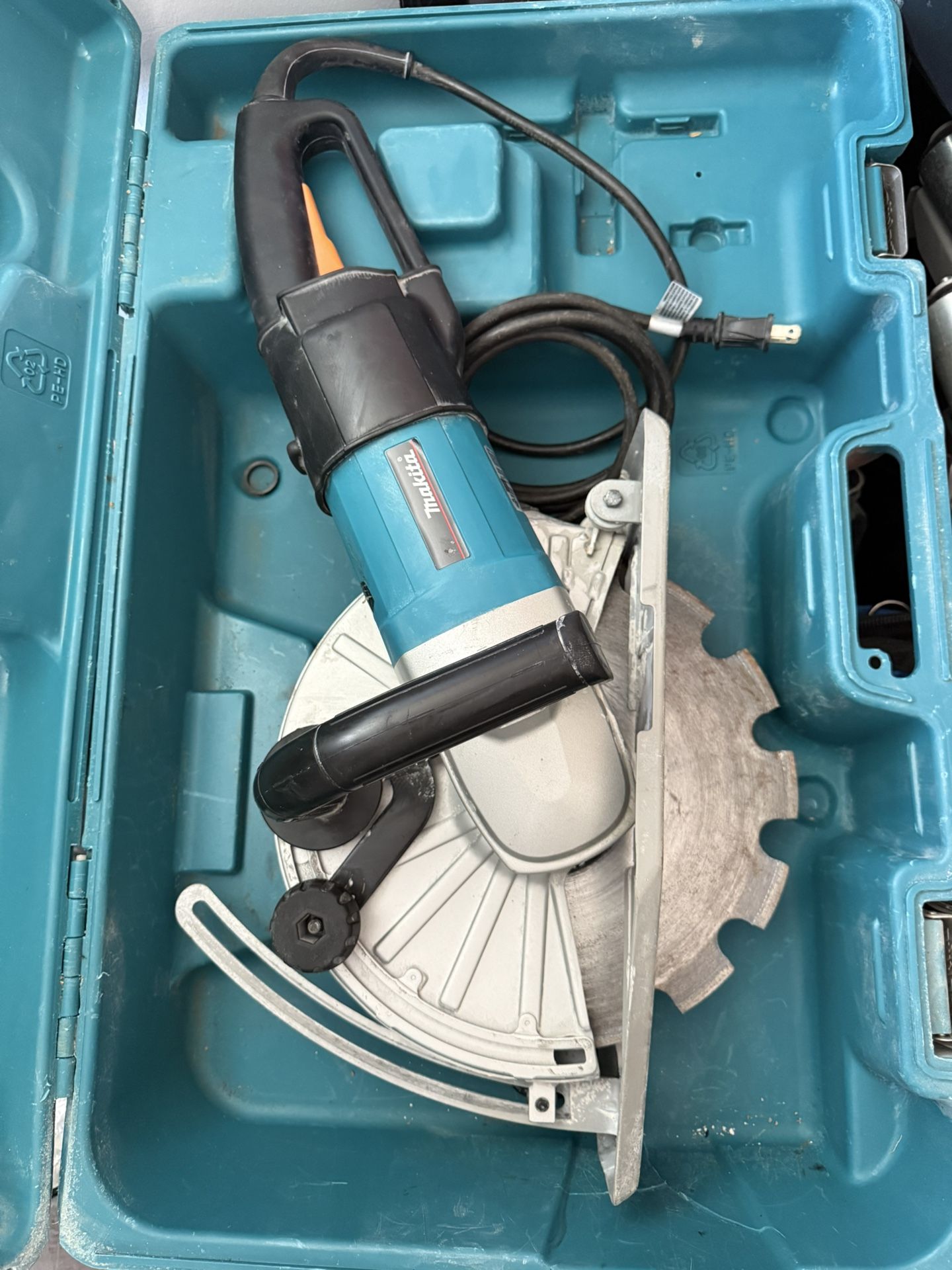 Makita 4112HS Portable Circular Saw