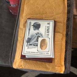 Car Ripken jr baseball gold figure print