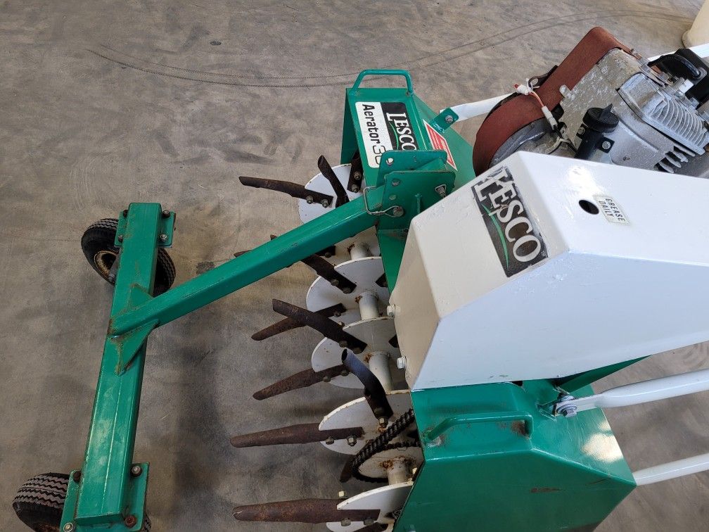 Lesco Aerator 30