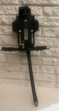 Comercial metal adjustable tablet mount stand for trucks and SUV New in condition