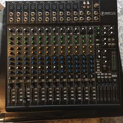 Mackie 16-Channel Compact Analog Mixer- Like New!