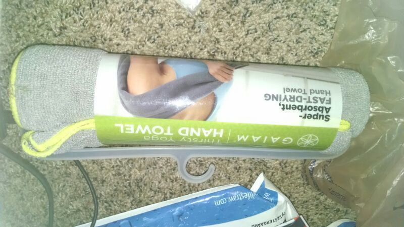 Thirsty yoga hand toweli