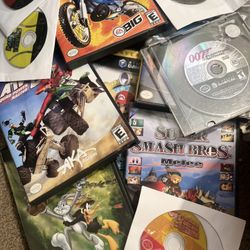 12 Nintendo Gamecube Games Mario Smash Bros 007  Looney Tunes