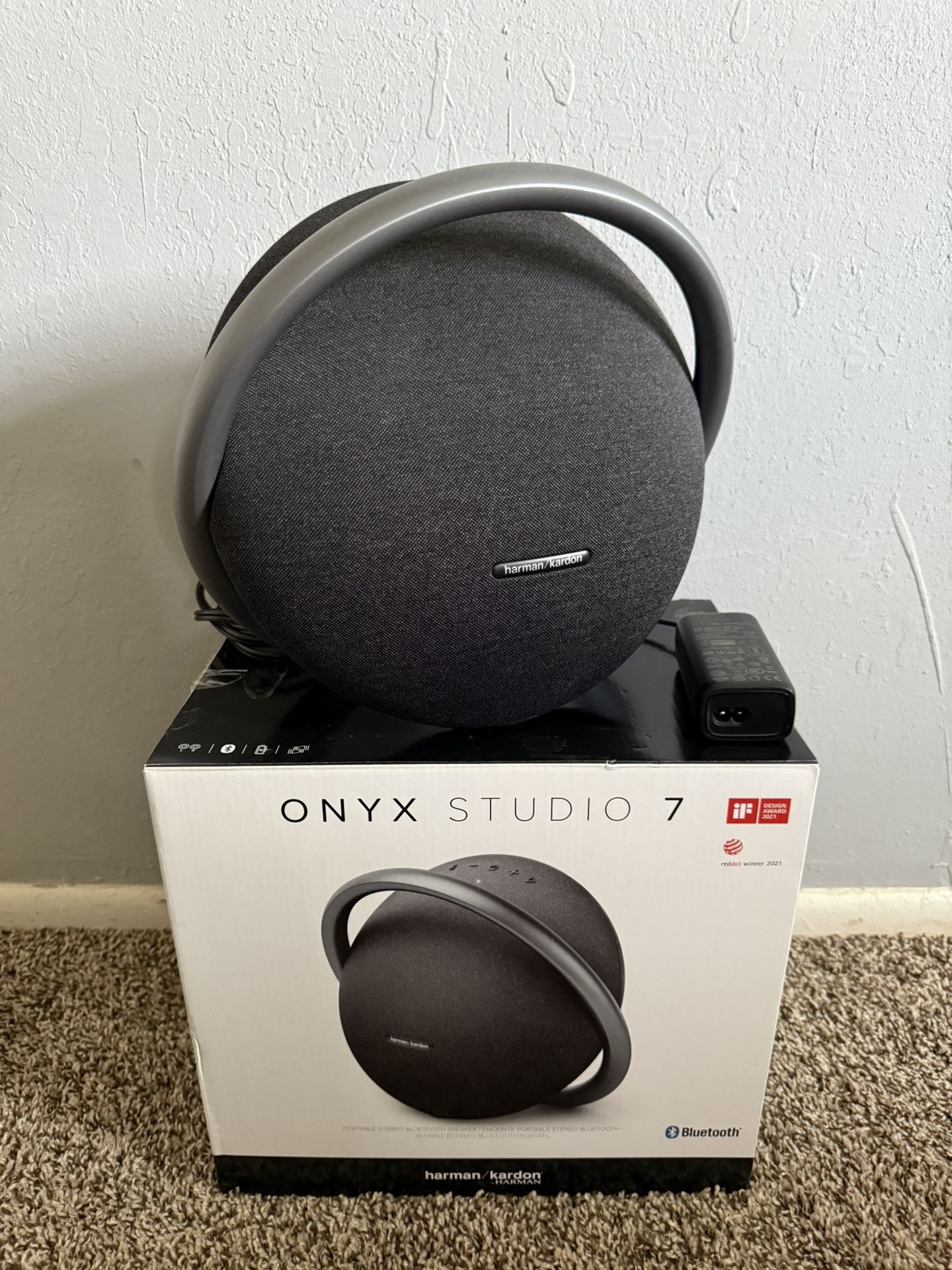 Onyx Studio 7 Bluetooth Speaker