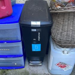 Garbage Bin 