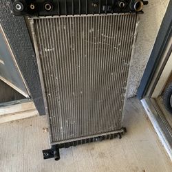 Radiador Para GMC O Chevy 