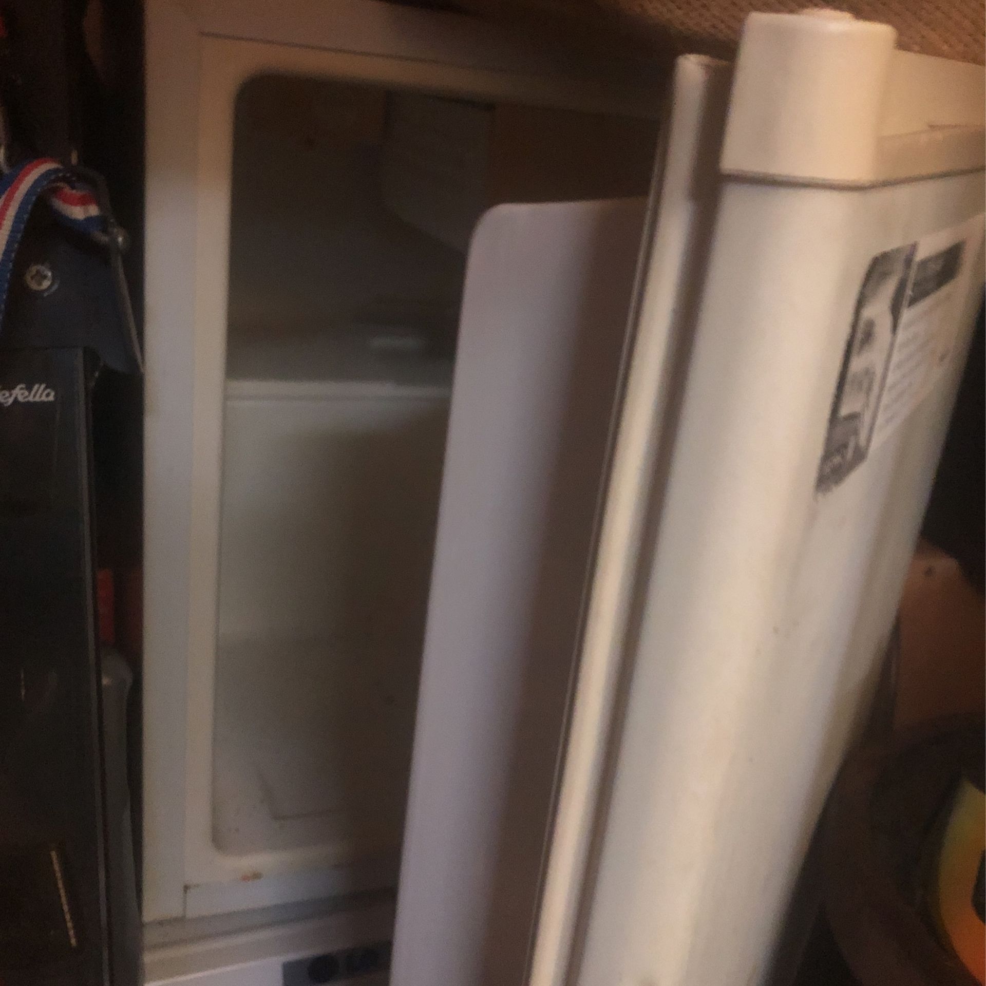 Magic Chef Mini Fridge