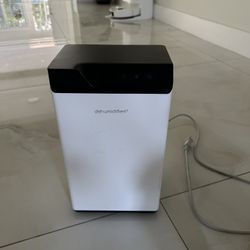 Dehumidifier 