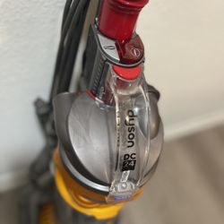 Dyson Vaccum DC24